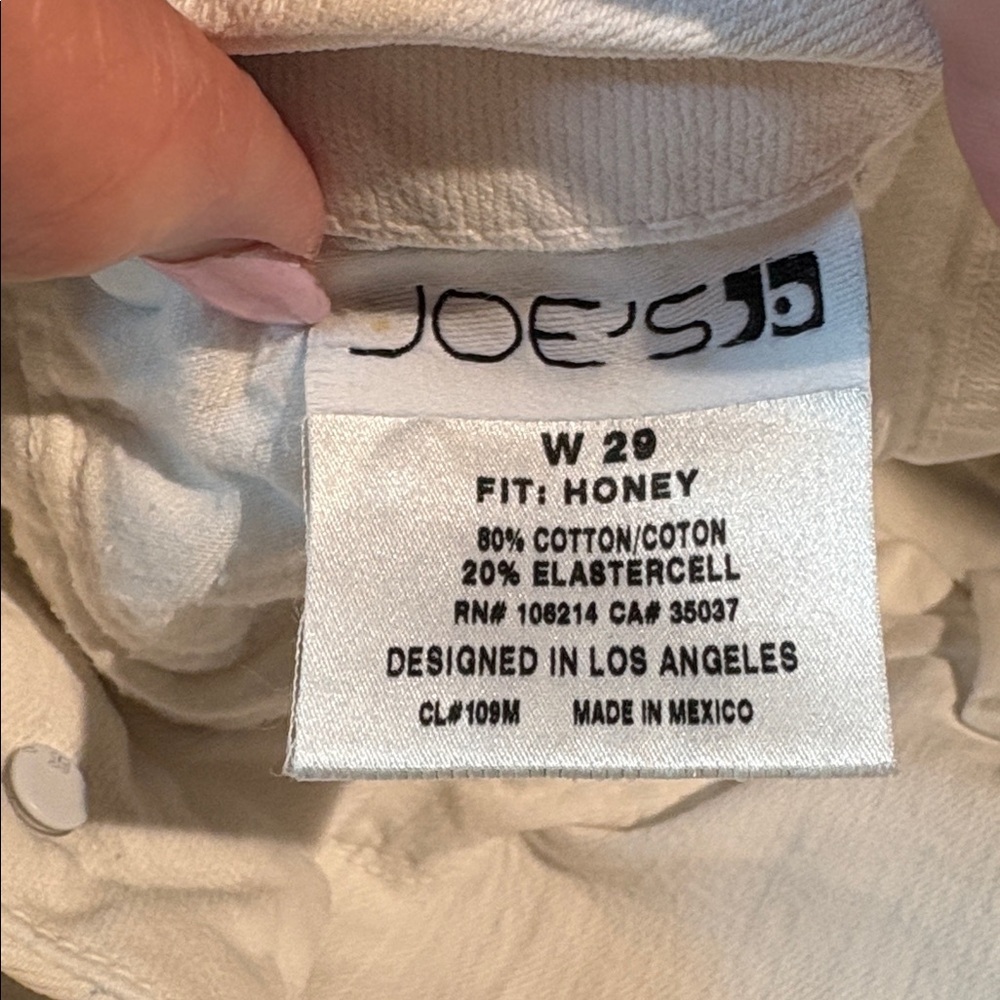 Joes Jean white denim Honey fit slightly flared Jean 29 - Picture 8 of 8